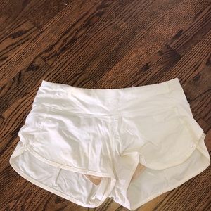 White lululemon shorts